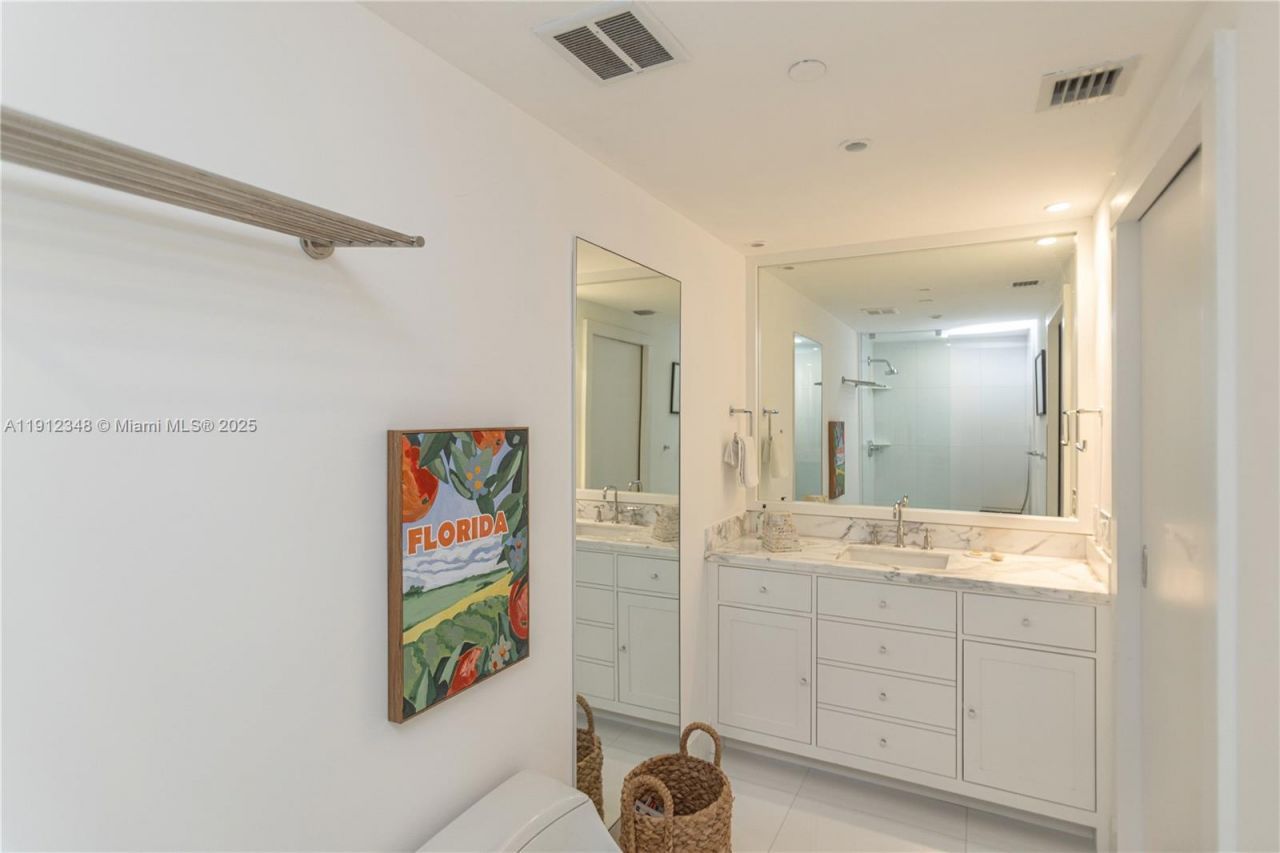 520 West Ave, Unit 1102, Miami Beach, FL 33139 Photo