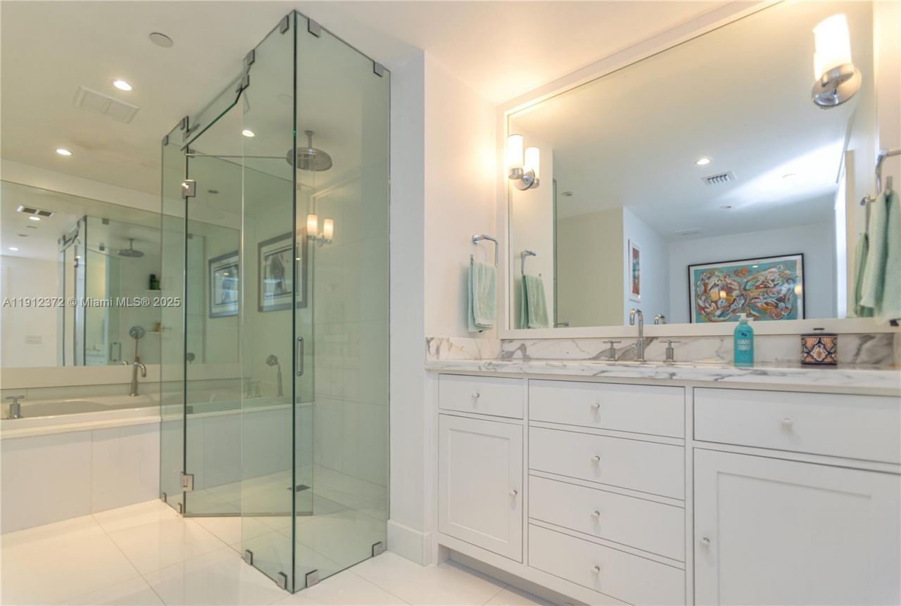 520 West Ave, Unit 1102, Miami Beach, FL 33139 Photo