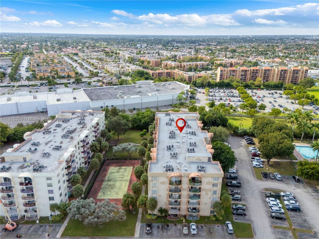 9320 Fountainebleau Blvd, Unit 215, Miami, FL 33172 Photo