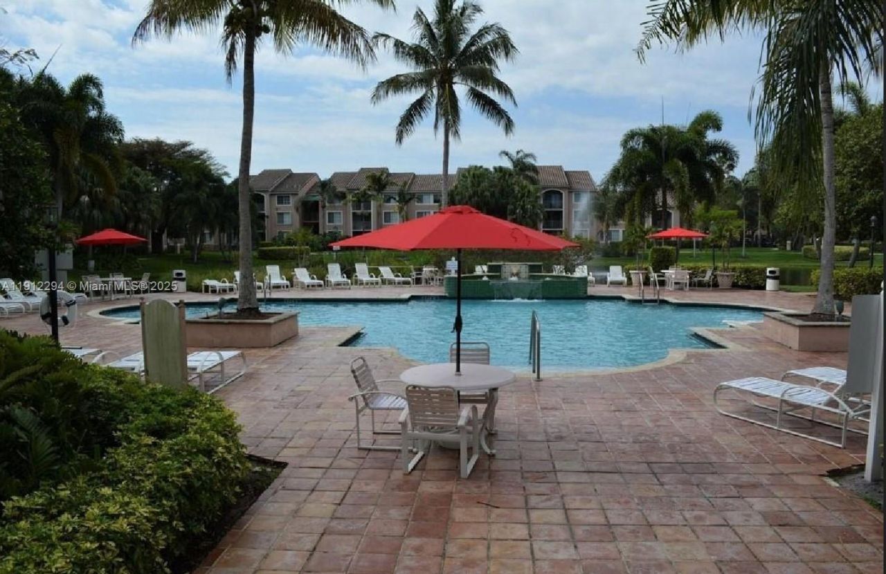 12136 Saint Andrews Pl, Unit 205, Miramar, FL 33025 Photo