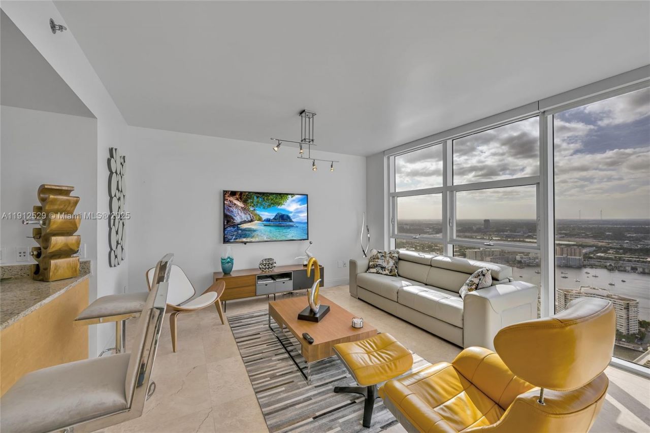 1830 S Ocean Dr, Unit 4807, Hallandale Beach, FL 33009 Photo