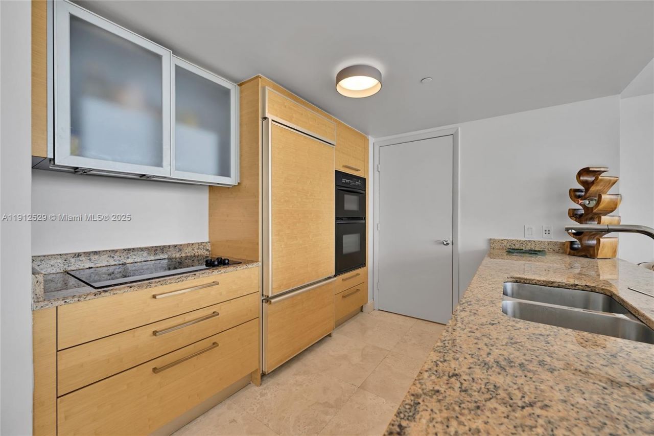 1830 S Ocean Dr, Unit 4807, Hallandale Beach, FL 33009 Photo