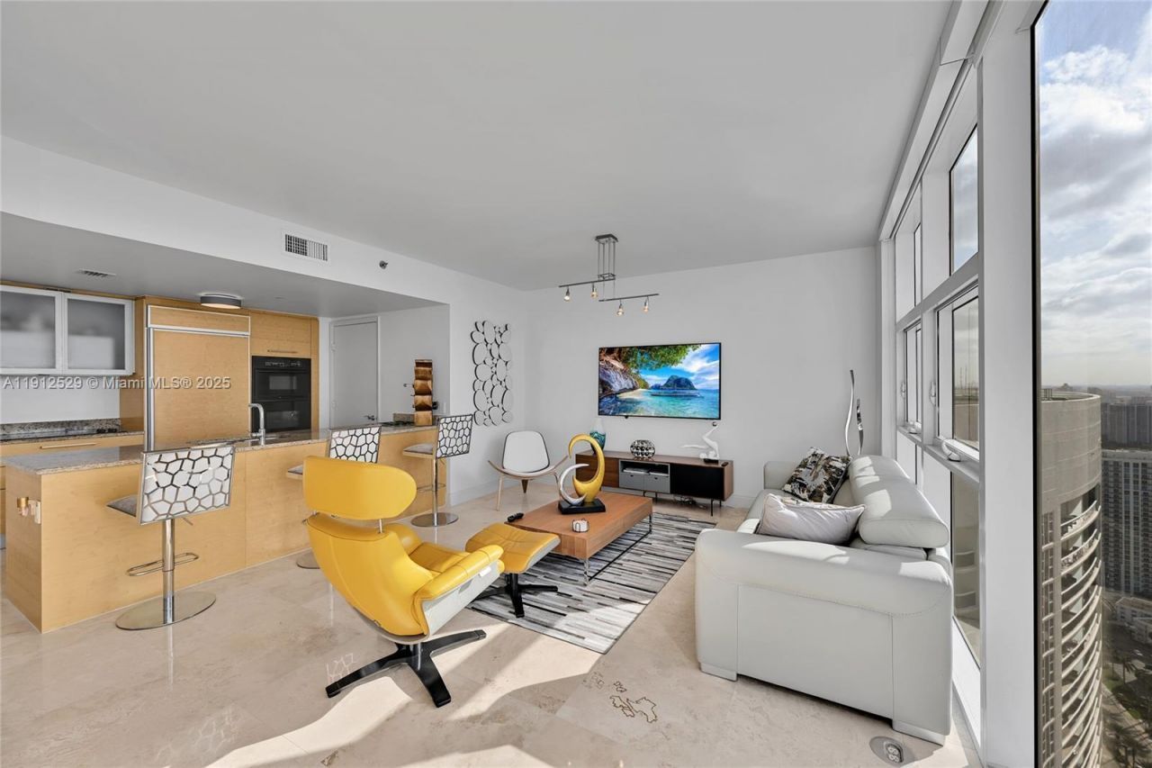 1830 S Ocean Dr, Unit 4807, Hallandale Beach, FL 33009 Photo