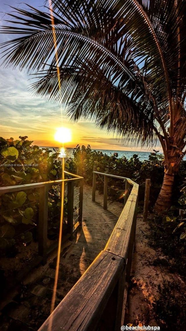 1830 S Ocean Dr, Unit 4807, Hallandale Beach, FL 33009 Photo