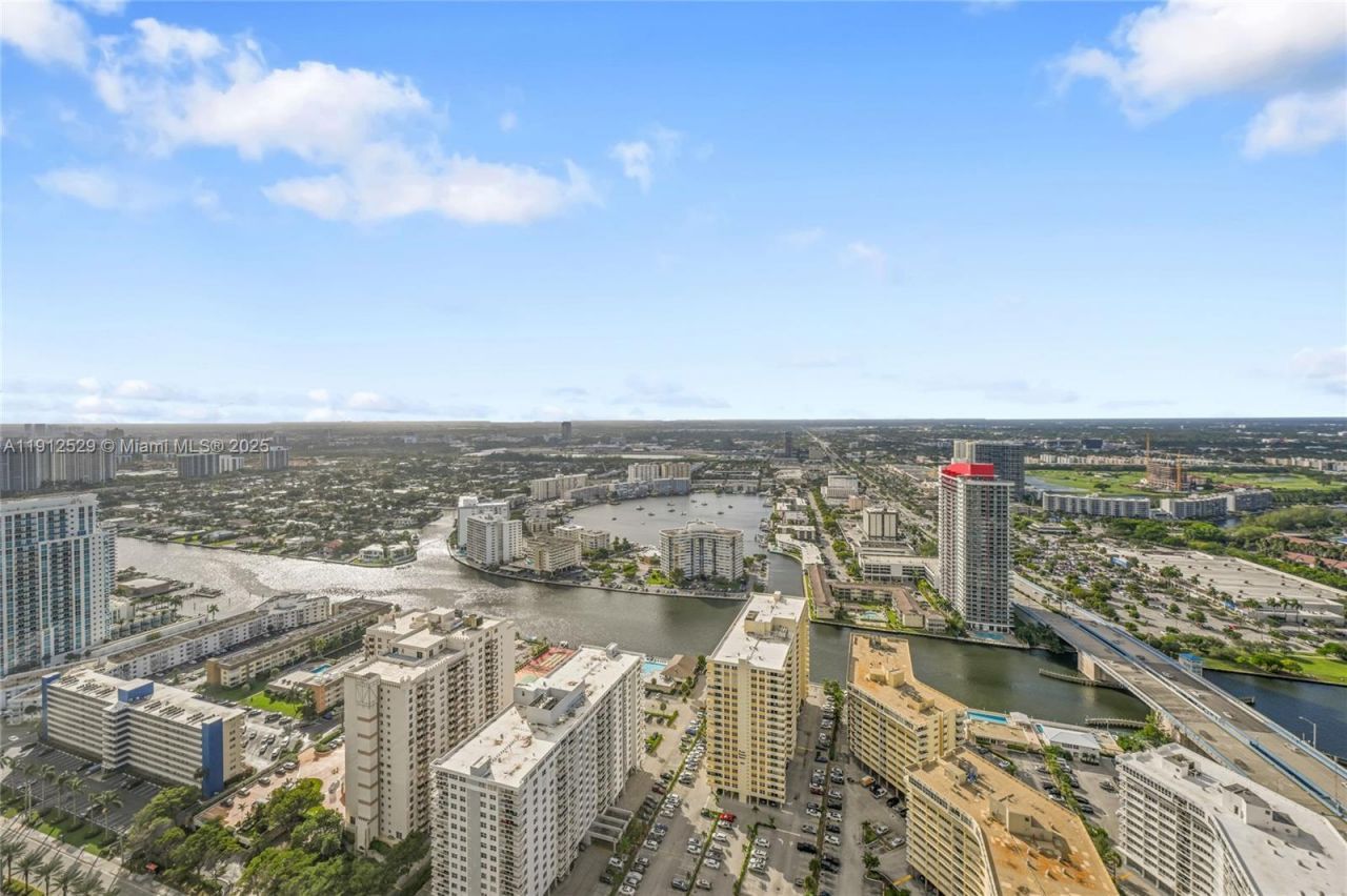 1830 S Ocean Dr, Unit 4807, Hallandale Beach, FL 33009 Photo