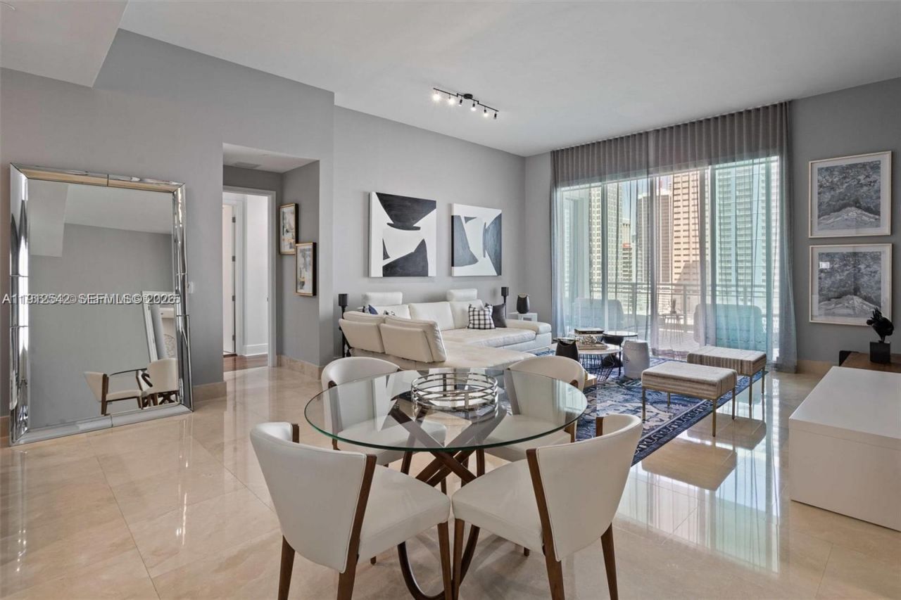 900 Brickell Key Blvd, Unit 1502, Miami, FL 33131 Photo