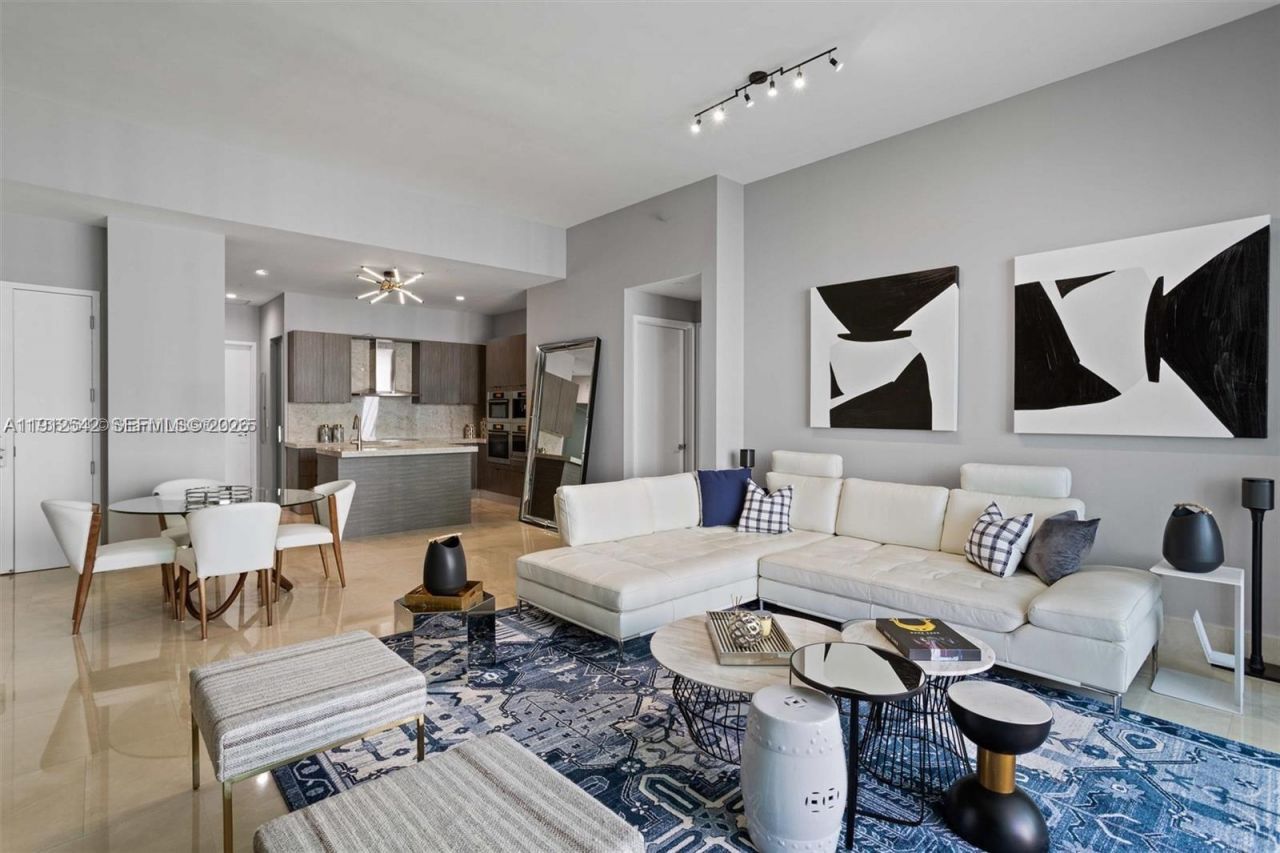 900 Brickell Key Blvd, Unit 1502, Miami, FL 33131 Photo