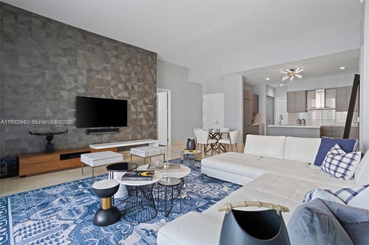 900 Brickell Key Blvd, Unit 1502, Miami, FL 33131 Photo