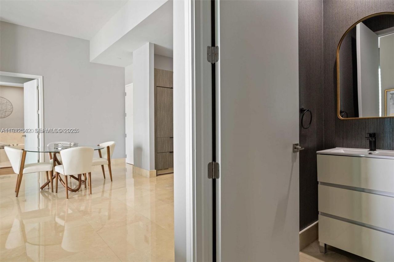 900 Brickell Key Blvd, Unit 1502, Miami, FL 33131 Photo