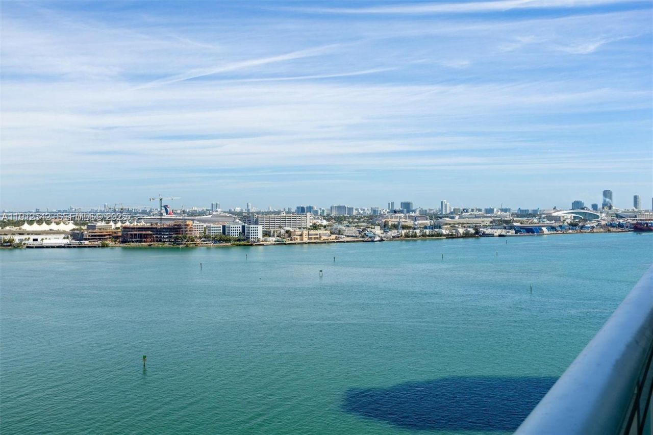 900 Brickell Key Blvd, Unit 1502, Miami, FL 33131 Photo