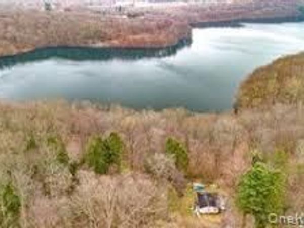 108 Titicus Road, North Salem, NY 10560