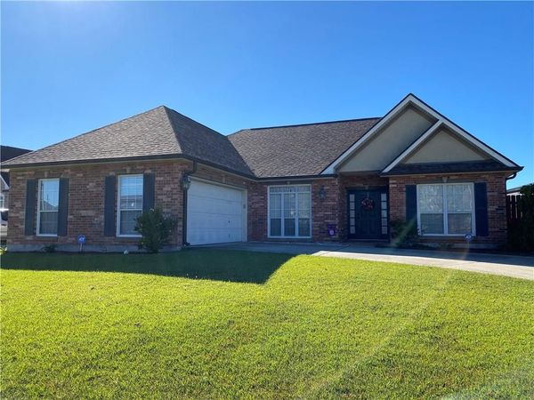 5100 SAVANNAH Lane, Marrero, LA 70072