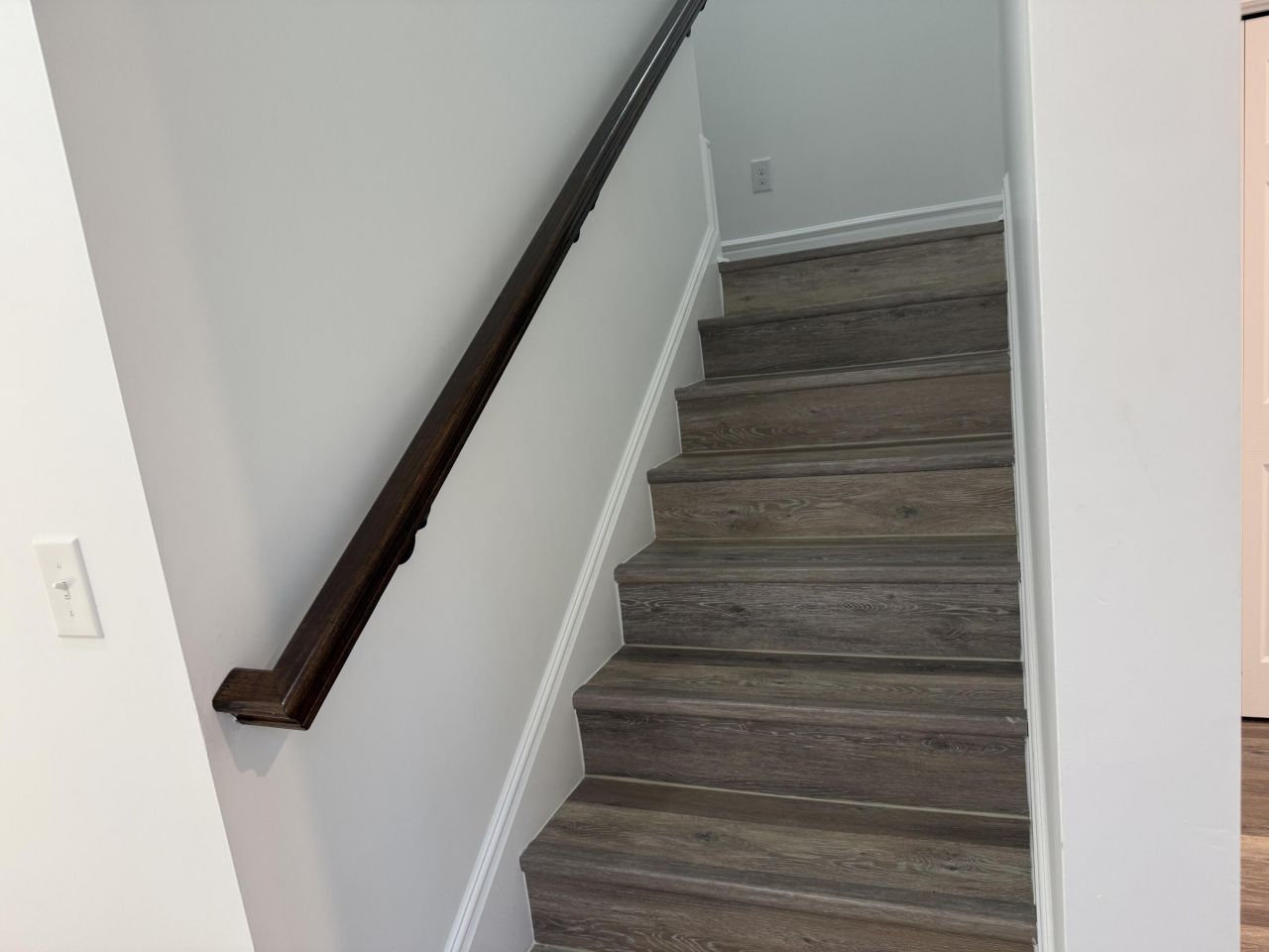 1990 Comstock Avenue Photo 15