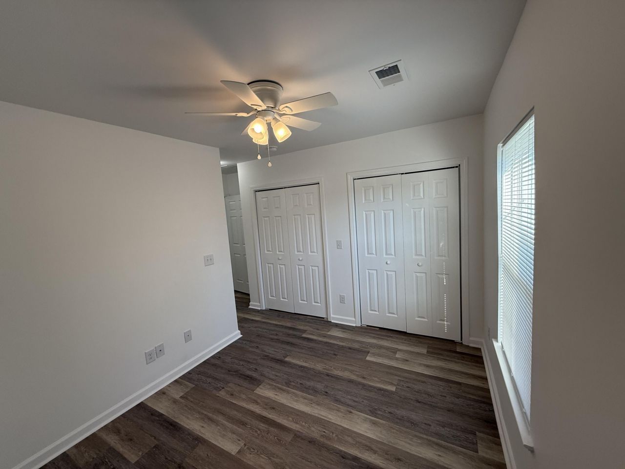 1990 Comstock Avenue Photo 20