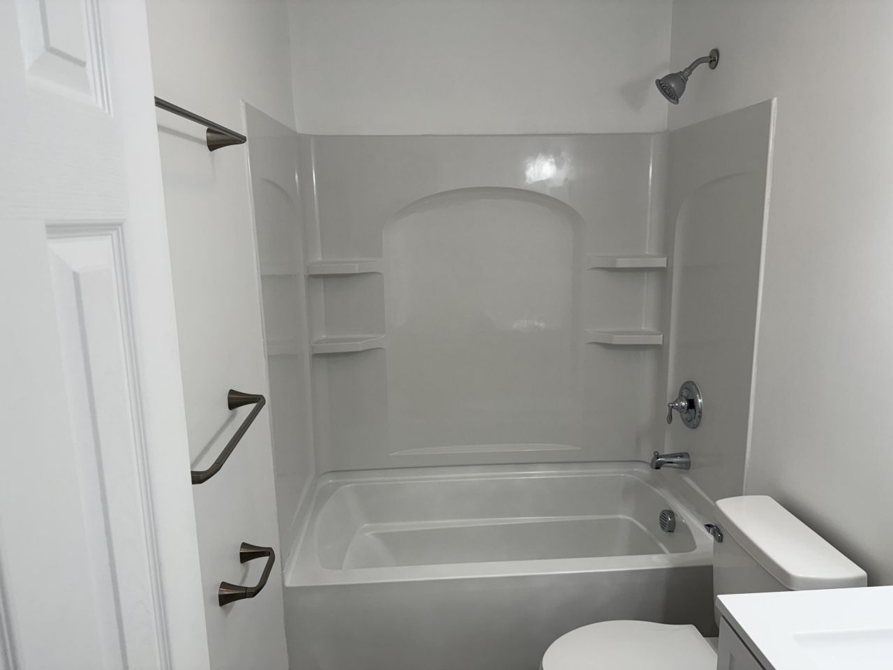 1990 Comstock Avenue Photo 24