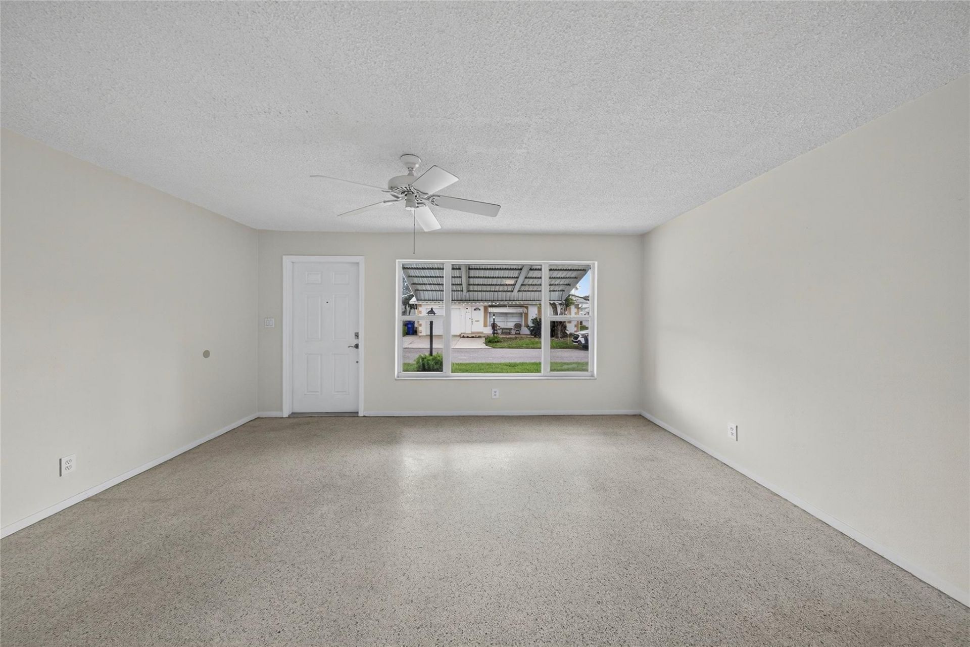 2711 NW 4th Avenue, Pompano Beach, FL 33064 Photo