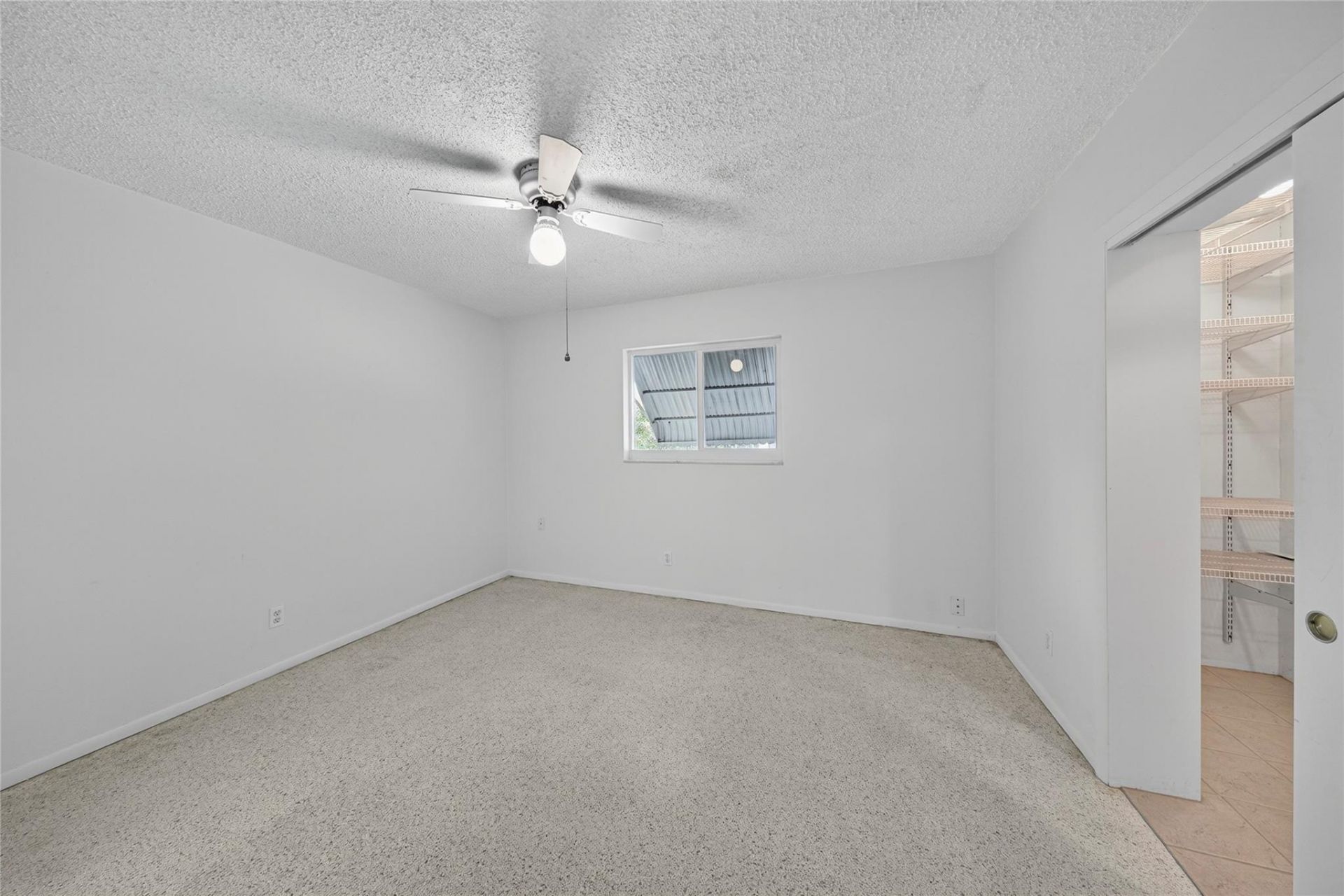 2711 NW 4th Avenue, Pompano Beach, FL 33064 Photo