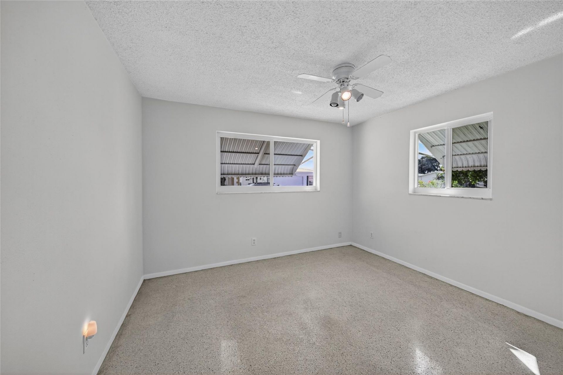 2711 NW 4th Avenue, Pompano Beach, FL 33064 Photo
