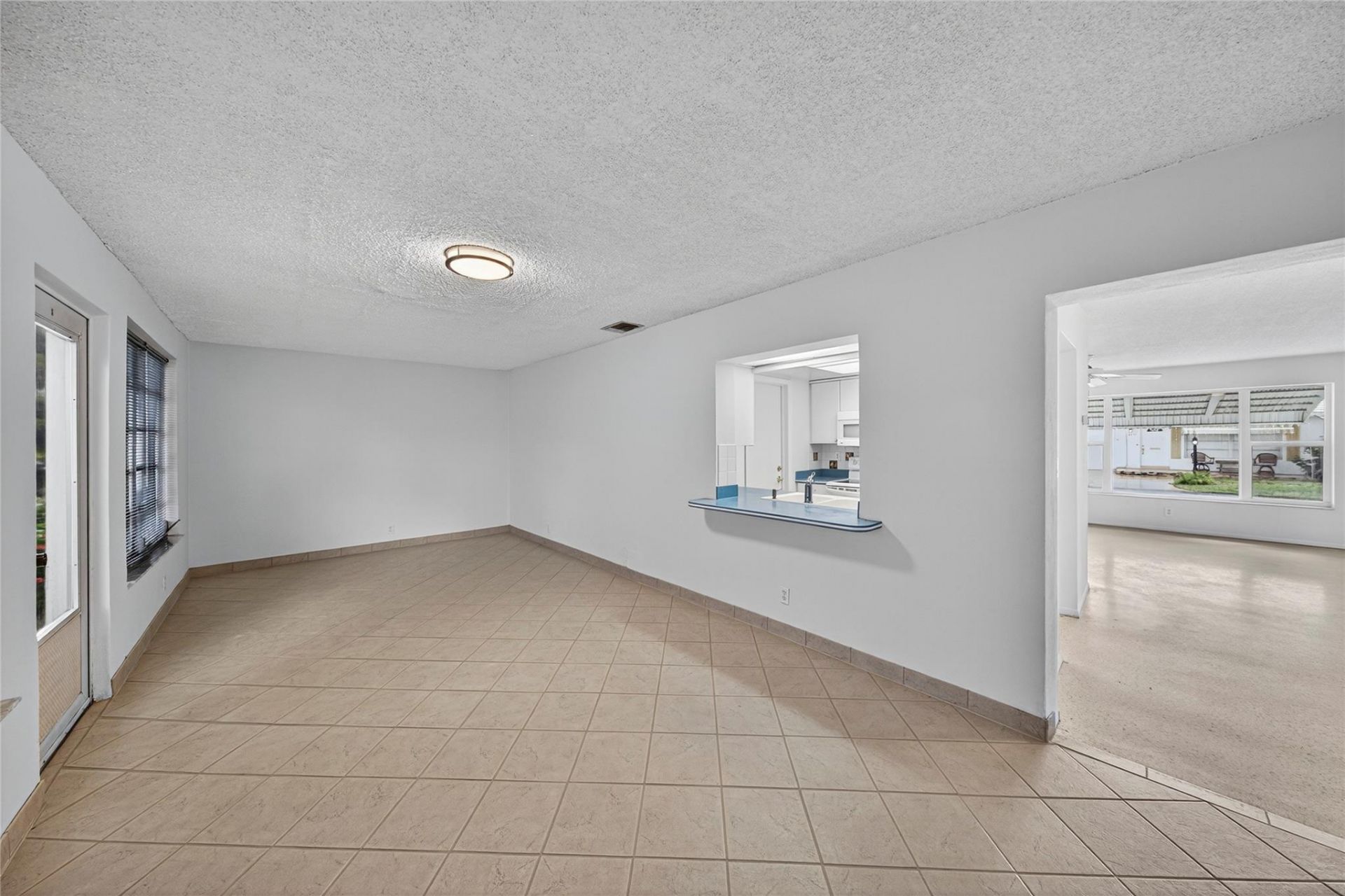 2711 NW 4th Avenue, Pompano Beach, FL 33064 Photo