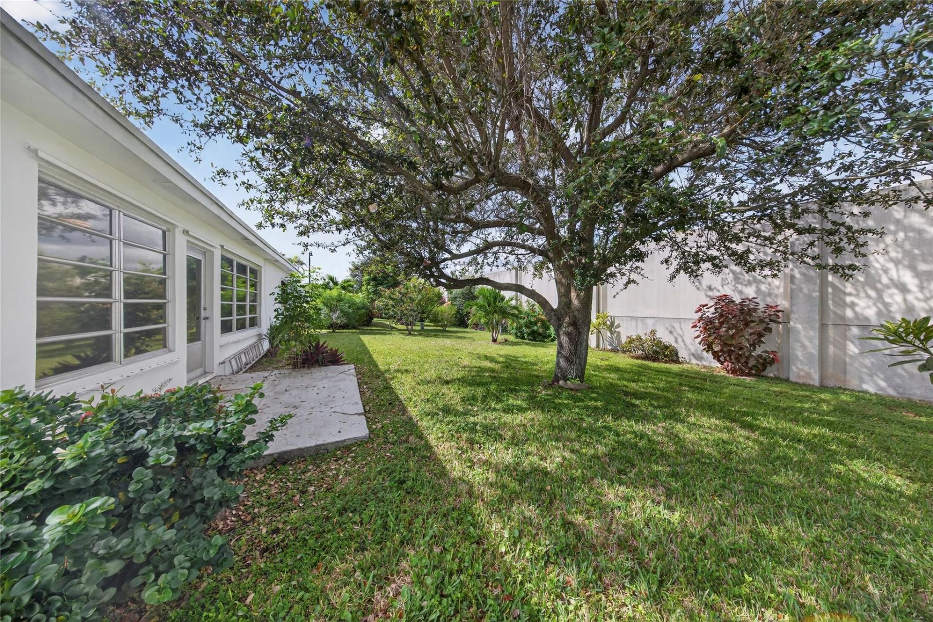 2711 NW 4th Avenue, Pompano Beach, FL 33064 Photo