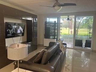 565 Oaks Lane, Unit 103, Pompano Beach, FL 33069 Photo