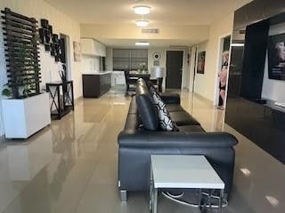 565 Oaks Lane, Unit 103, Pompano Beach, FL 33069 Photo