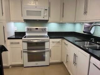 565 Oaks Lane, Unit 103, Pompano Beach, FL 33069 Photo