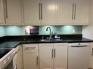 565 Oaks Lane, Unit 103, Pompano Beach, FL 33069 Photo