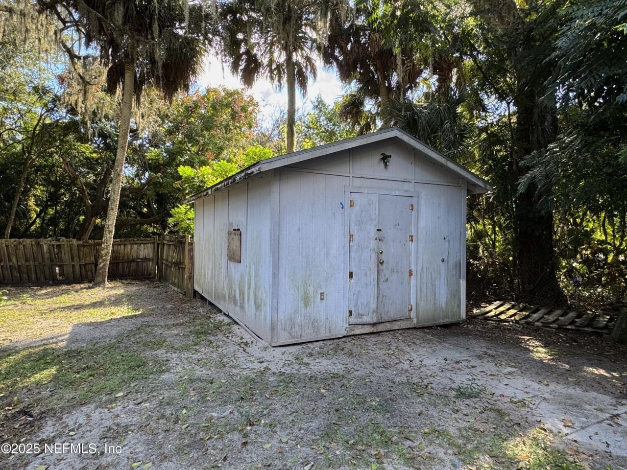225 Lake George Road, Seville, FL 32190 Photo
