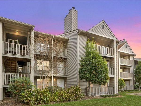 535 Pineland Circle, Unit 102, Newport News, VA 23608