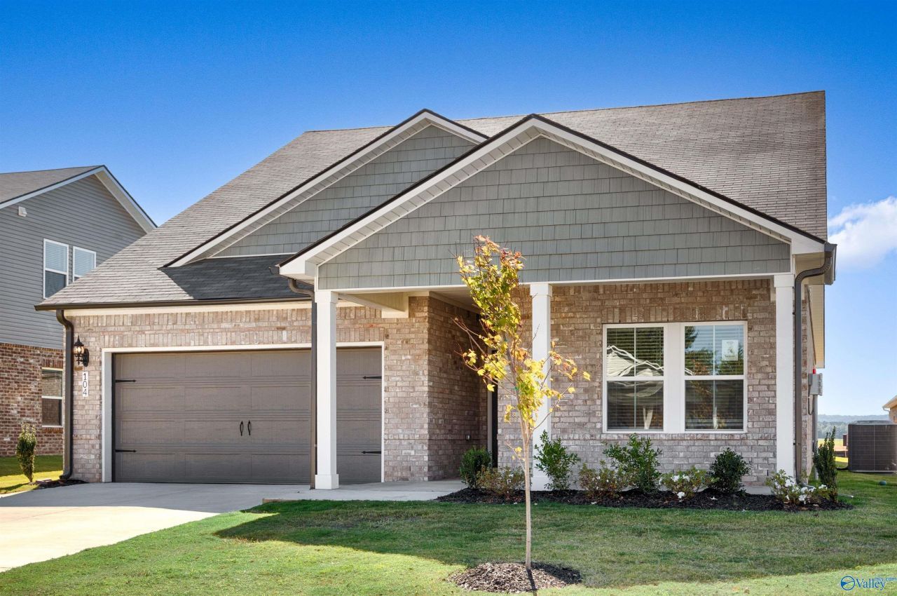 104 Gypsy Way, Toney, AL 35773 Main Photo