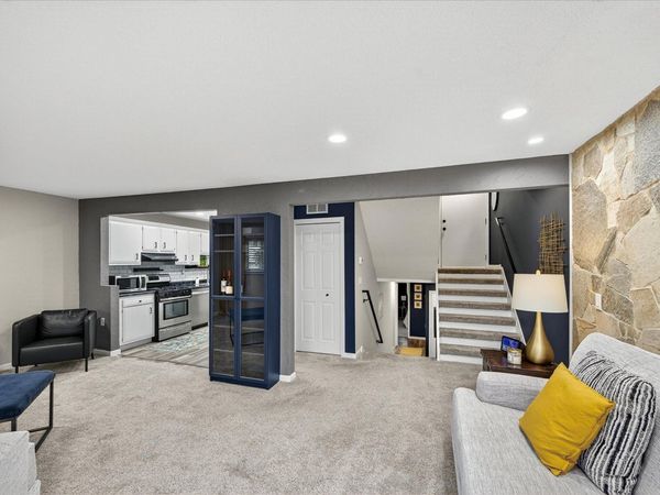 8928 Neill Lake Road, Unit 104, Eden Prairie, MN 55347