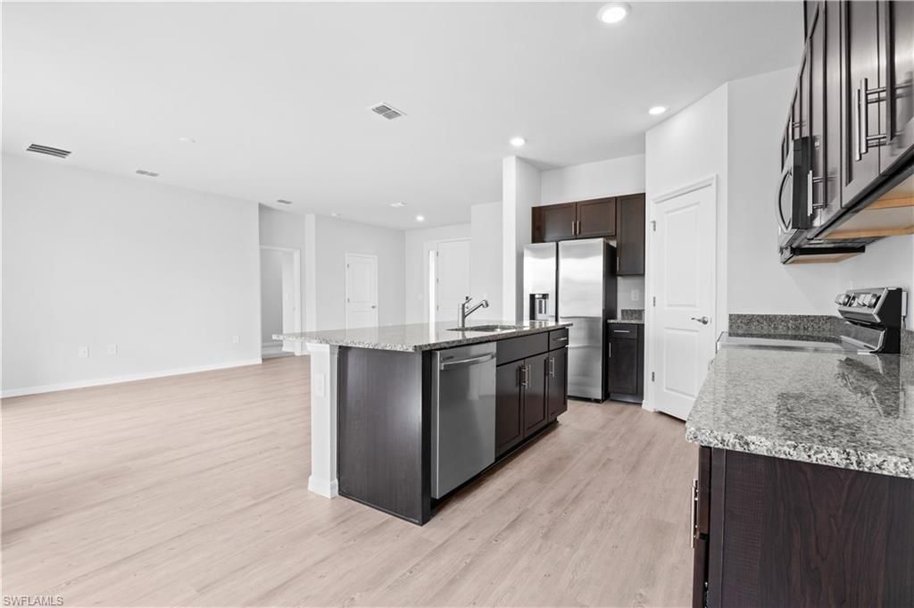 4010 NE 19th Pl, Cape Coral, FL 33909 Photo