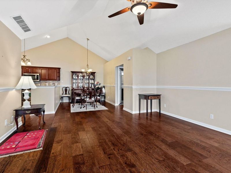 1700 Crossing Boulevard, Circleville, OH 43113 Photo 6