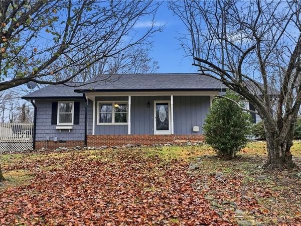 152 Wall Avenue, Thomasville, NC 27360
