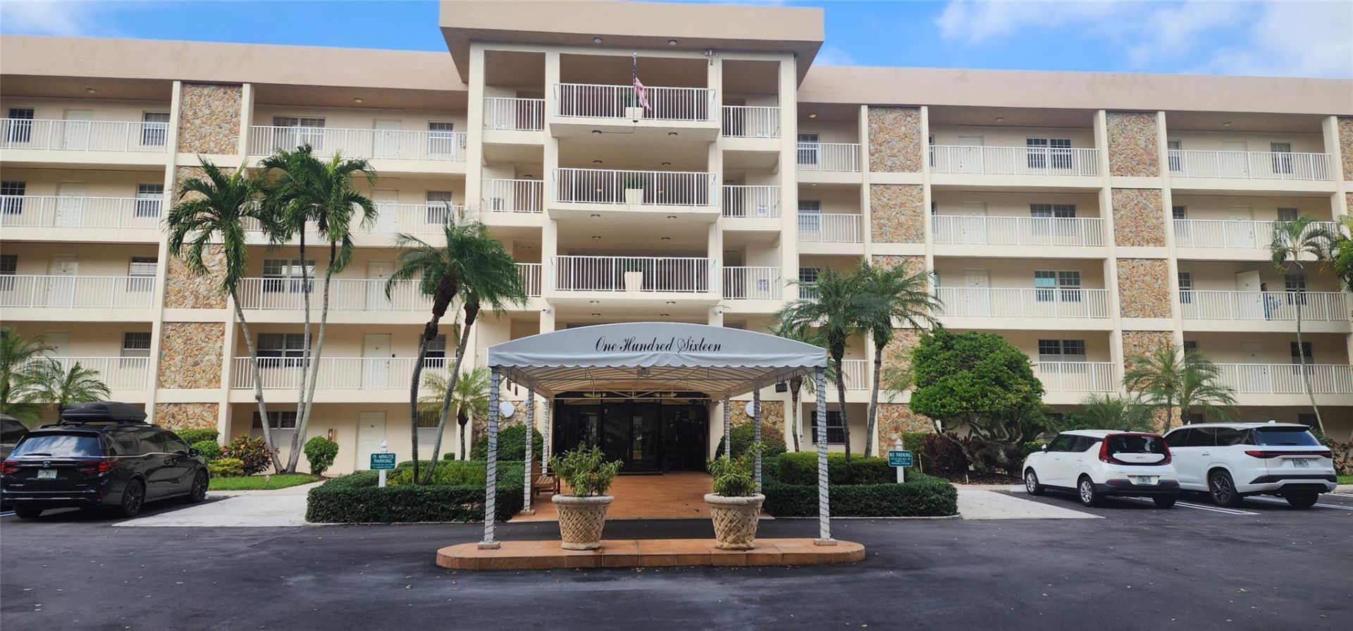 3503 Oaks Way, Unit 513, Pompano Beach, FL 33069 Photo