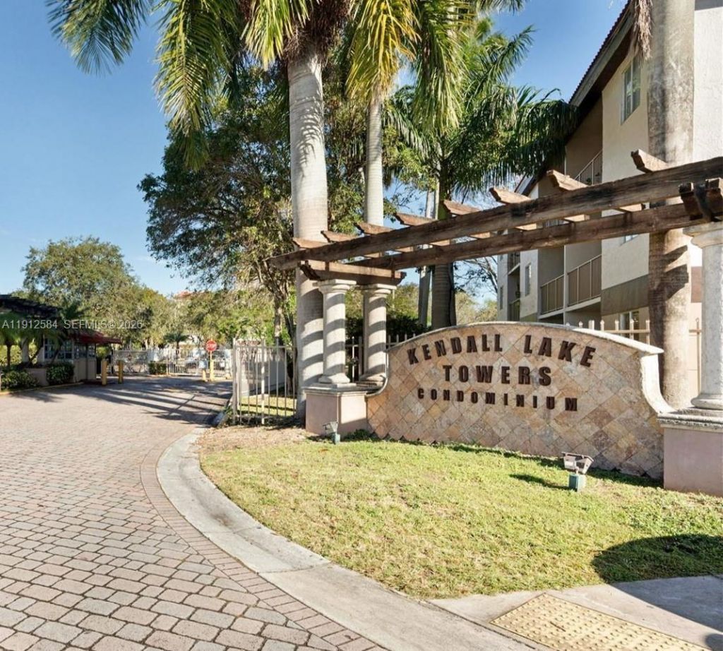 Please Call For Address, Unit 608, Miami, FL 33193 Photo