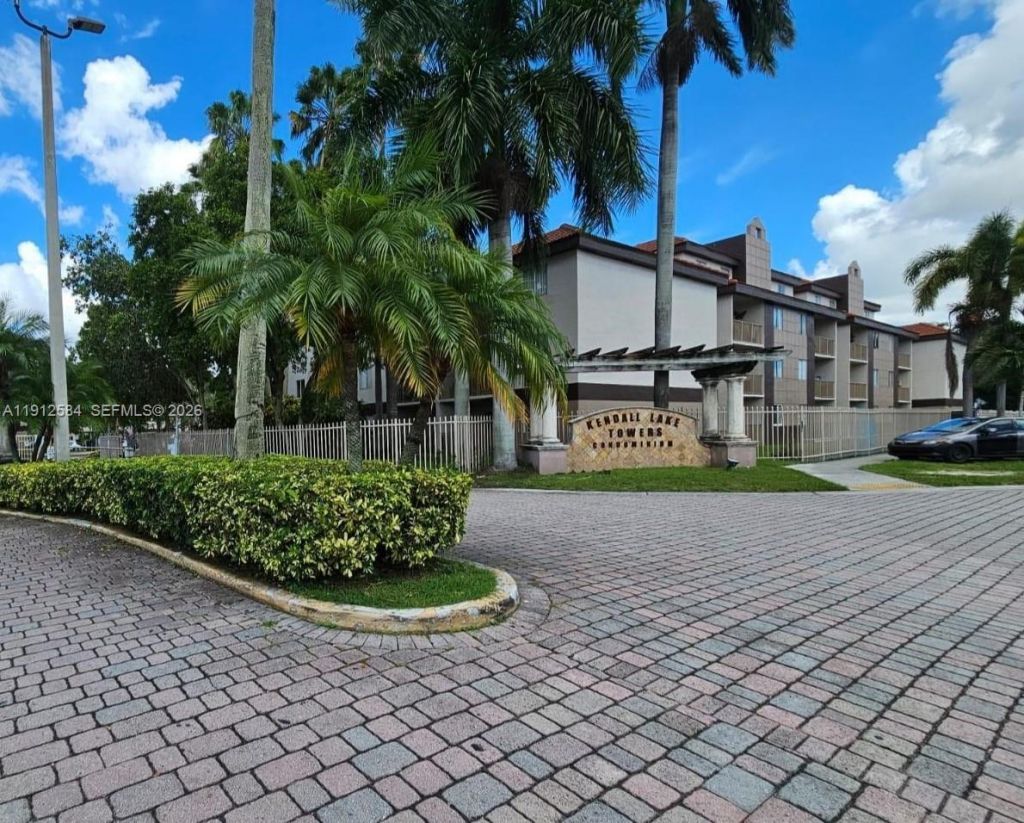 Please Call For Address, Unit 608, Miami, FL 33193 Photo