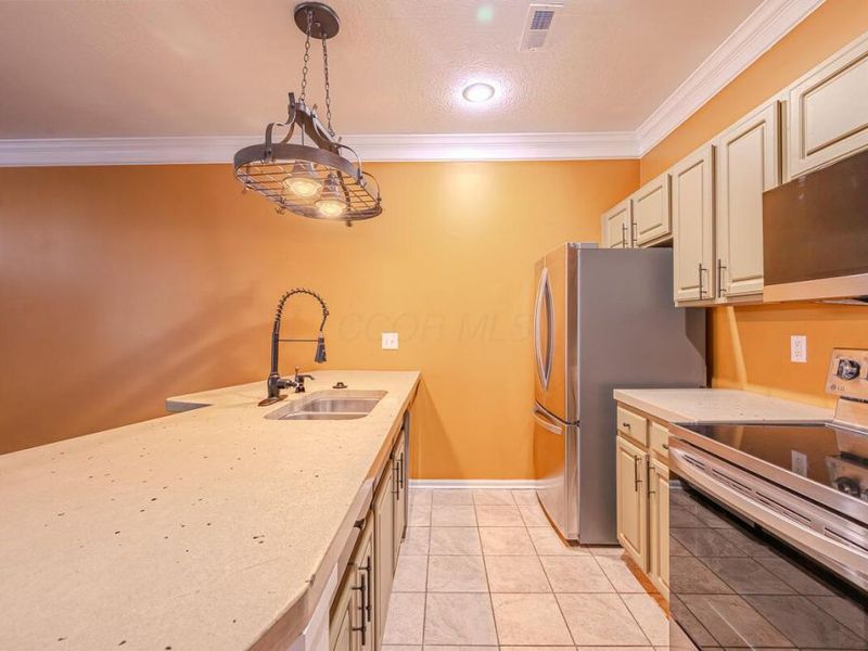 6219 Craughwell Lane, Dublin, OH 43017 Photo 5