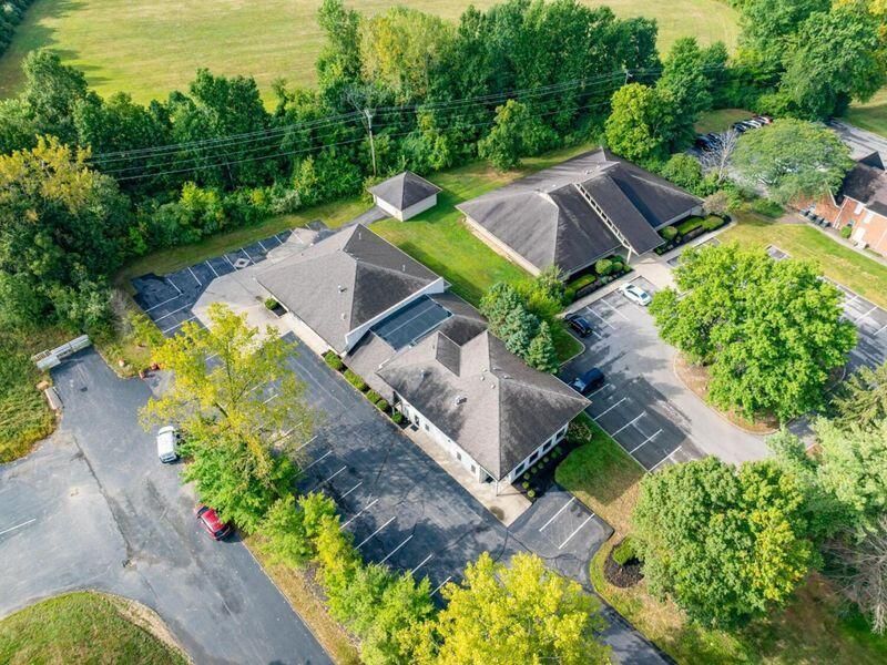 171 Green Meadows Drive S, Lewis Center, OH 43035 Photo 3