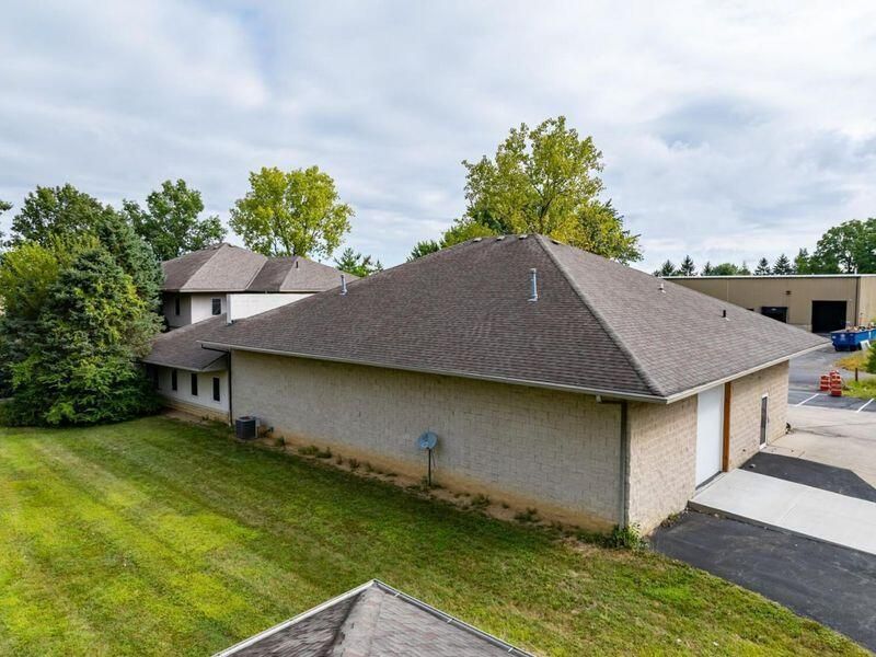 171 Green Meadows Drive S, Lewis Center, OH 43035 Photo 4