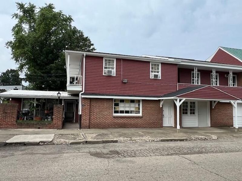 1002 S Court Street, Circleville, OH 43113 Photo 6