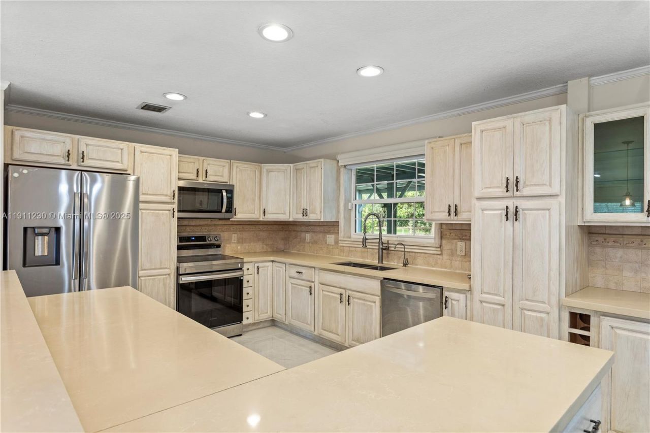 13791 SW 18th Ct, Davie, FL 33325 Photo