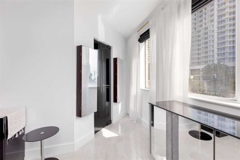 3021 Riomar Street, Fort Lauderdale, FL 33304 Photo