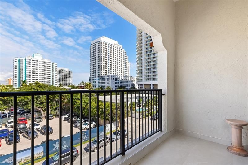 3021 Riomar Street, Fort Lauderdale, FL 33304 Photo