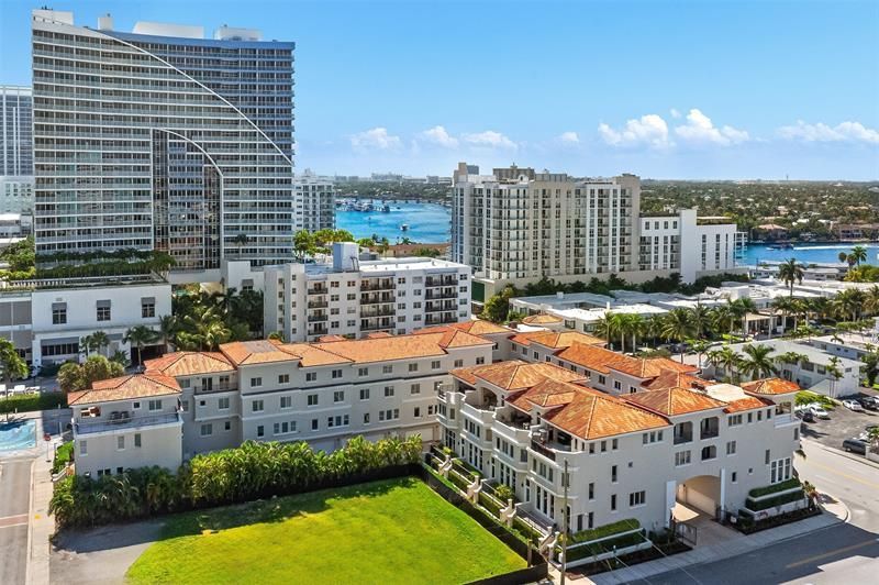 3021 Riomar Street, Fort Lauderdale, FL 33304 Photo