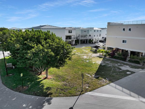 94825 overseas Highway, Unit 157, KEY LARGO, FL 33037