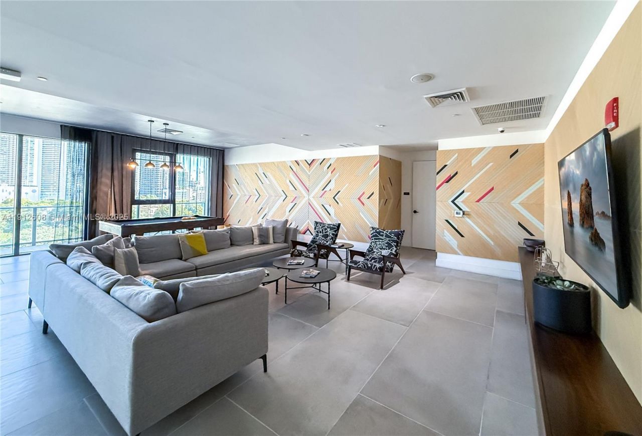 121 NE 34th St, Unit 2003, Miami, FL 33137 Photo