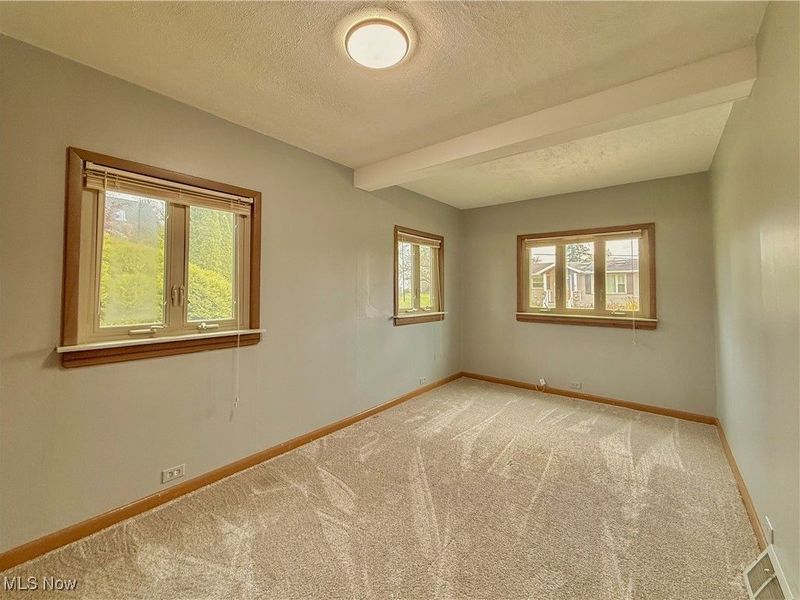 130 Clovercliff Drive, Chippewa Lake, OH 44215 Photo 15