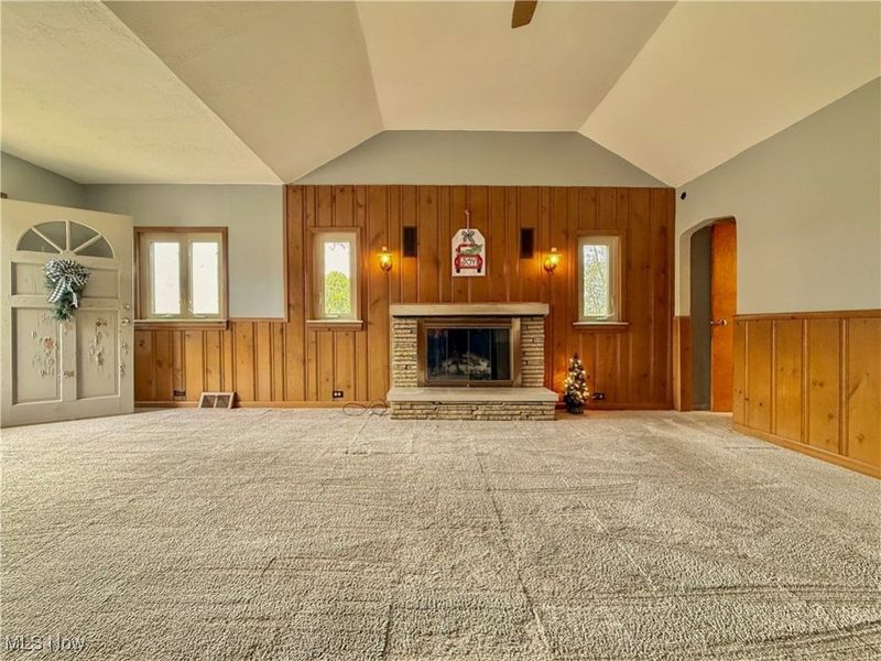 130 Clovercliff Drive, Chippewa Lake, OH 44215 Photo 6